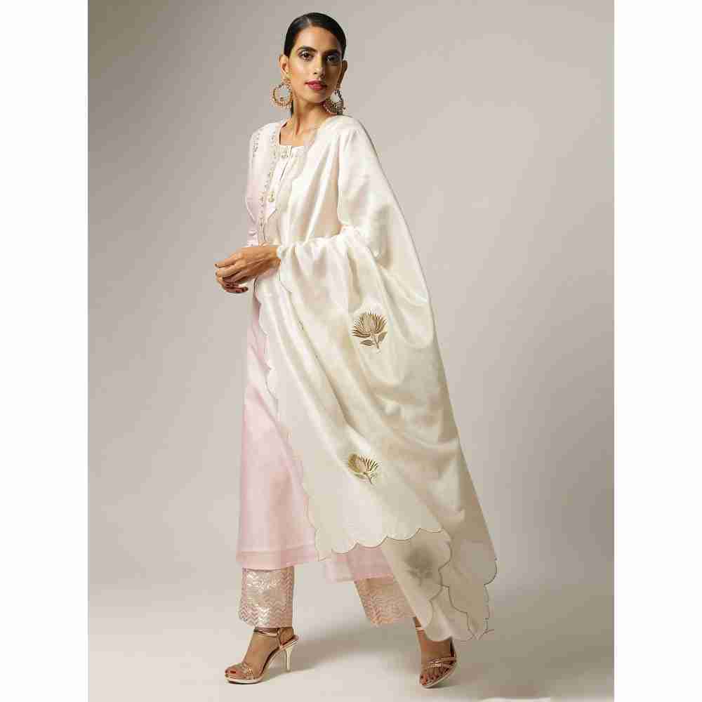 Anantaa Off White Silk Chanderi Floral Scalloped Dupatta