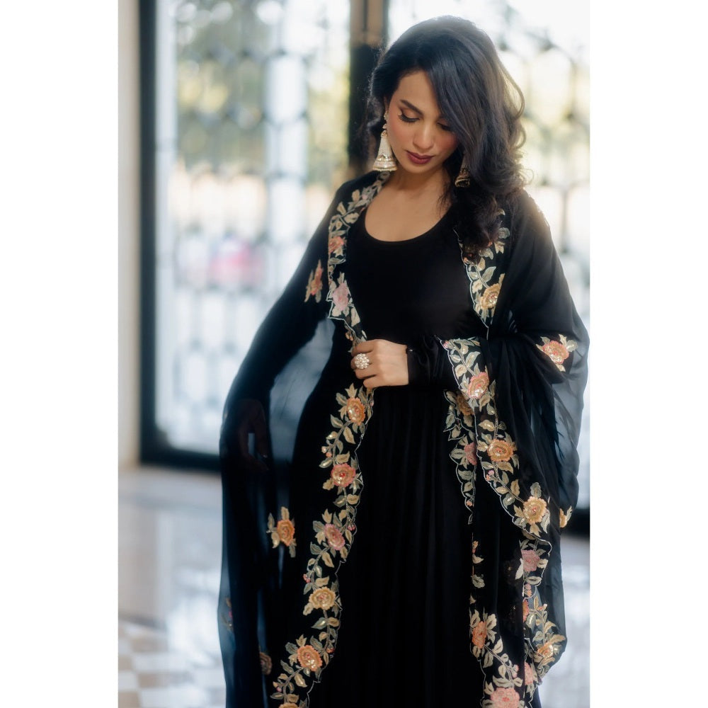Paulmi Harsh Black Anarkali with Chudi Sleeves (Set of 3)