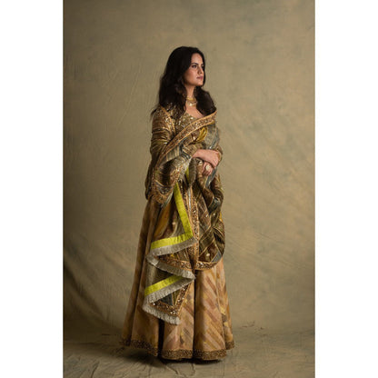 PRIYANKA RAAJIV Rumra Rika and Keerat Gold and Beige Lehenga (Set of 3)