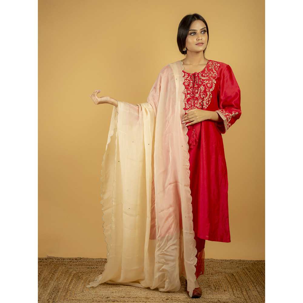Priya Chaudhary Beige Scalloped Tissue Organza Dupatta