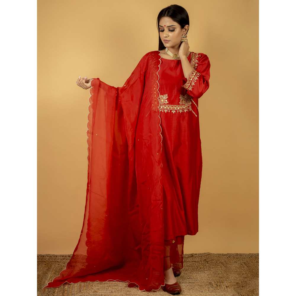 Priya Chaudhary Red Scalloped Tissue Organza Dupatta