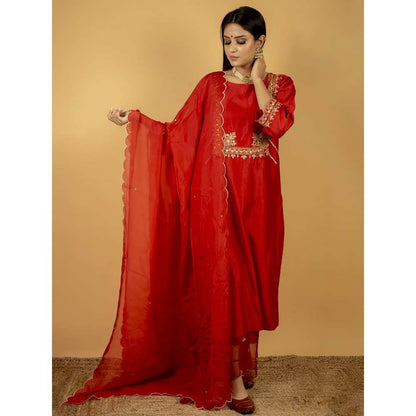 Priya Chaudhary Red Scalloped Tissue Organza Dupatta