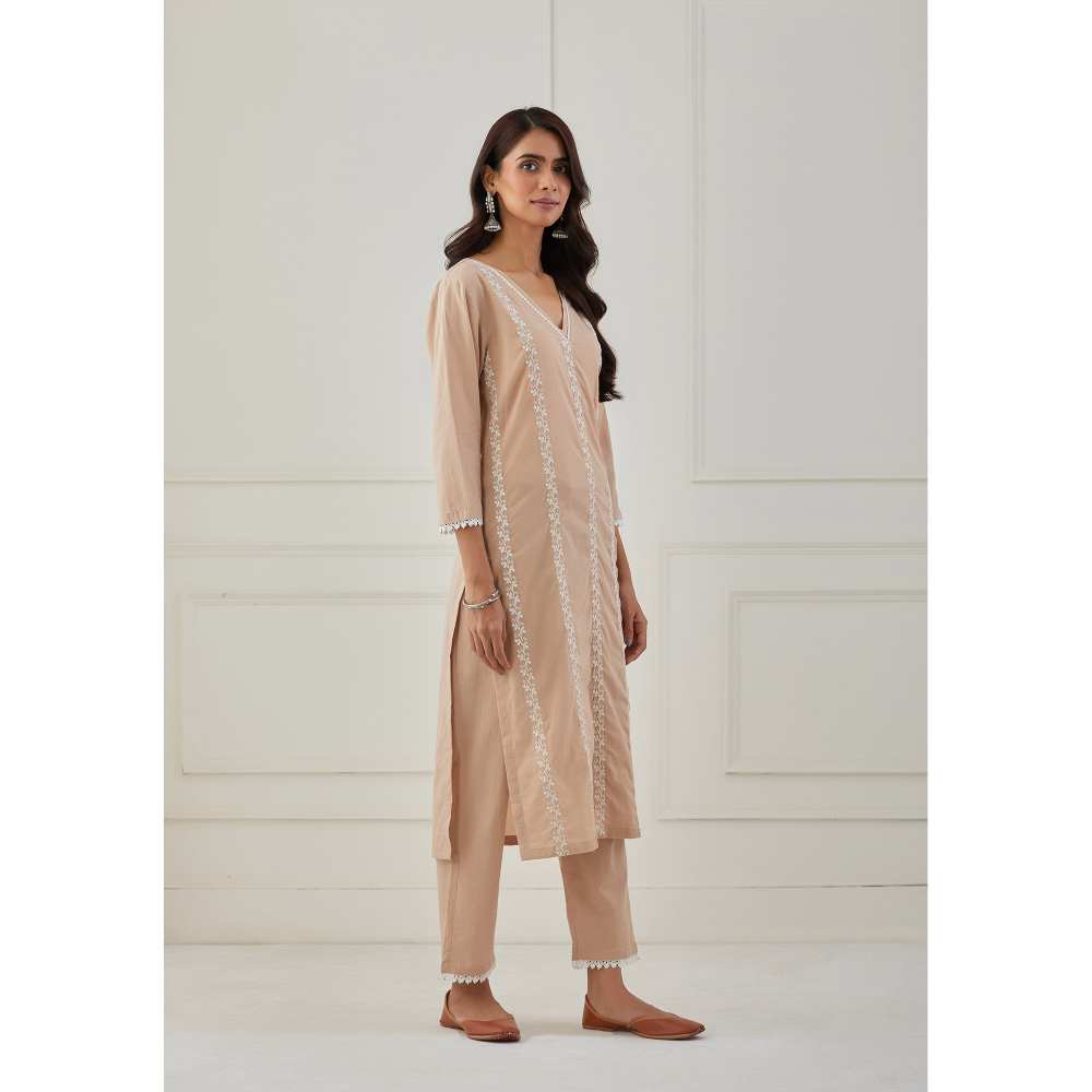 Priya Chaudhary Beige Pants