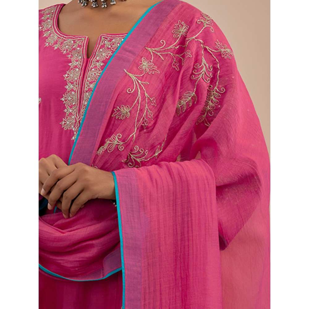Priya Chaudhary Pink Chanderi Embroidered Dupatta