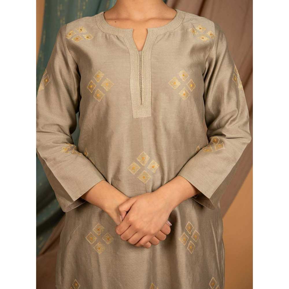 Priya Chaudhary Grey Dupatta