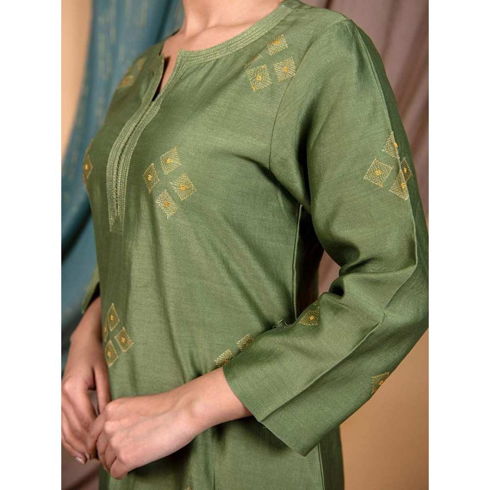 Priya Chaudhary Green Dupatta