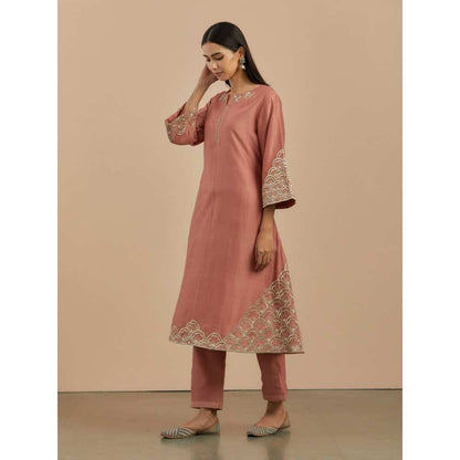 Priya Chaudhary Dust Pink Embroidered Chanderi Silk Kurta