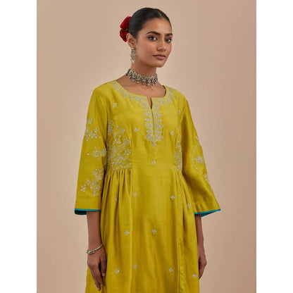 Priya Chaudhary Lime Green Embroidered Chanderi Silk Kurta
