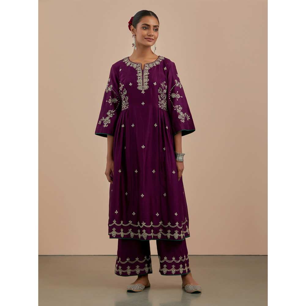 Priya Chaudhary Purple Embroidered Chanderi Silk Kurta