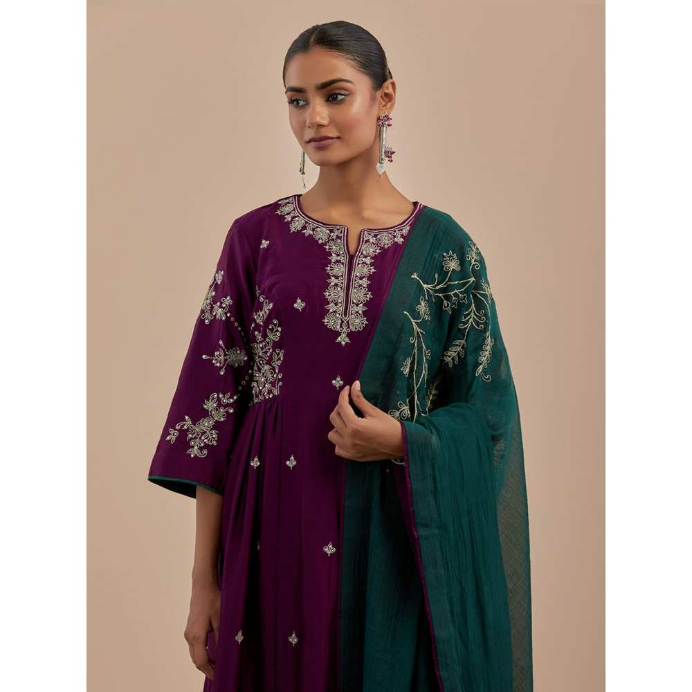 Priya Chaudhary Purple Embroidered Chanderi Silk Kurta