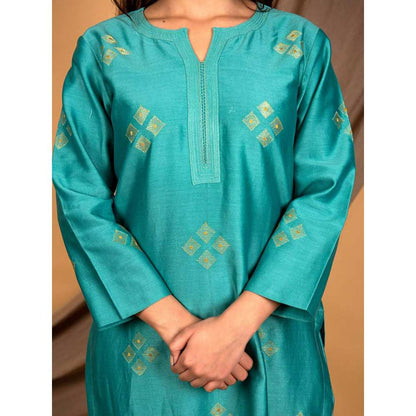 Priya Chaudhary Teal Blue Embroidered Chanderi Silk Kurta