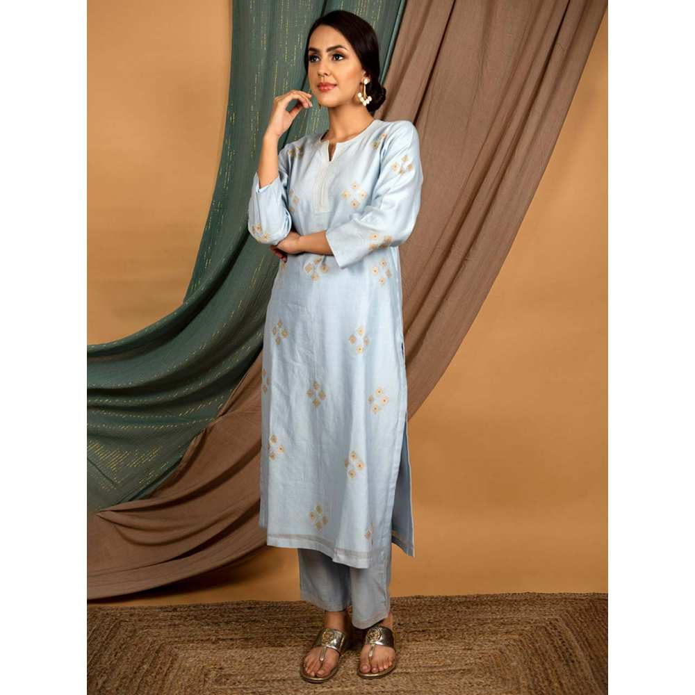 Priya Chaudhary Powder Blue Embroidered Chanderi Silk Kurta