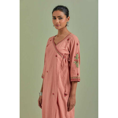 Priya Chaudhary Cotton Embroidered Peach Kurta with Pant and Dupatta (Set of 3)