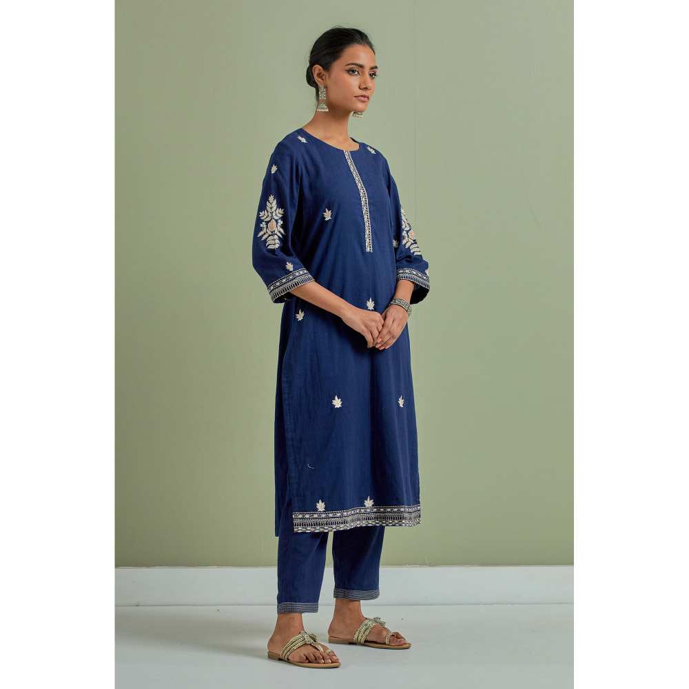 Priya Chaudhary Cotton Embroidered Blue Kurta with Pant (Set of 2)