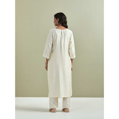 Priya Chaudhary Chanderi Embroidered Off White Kurta