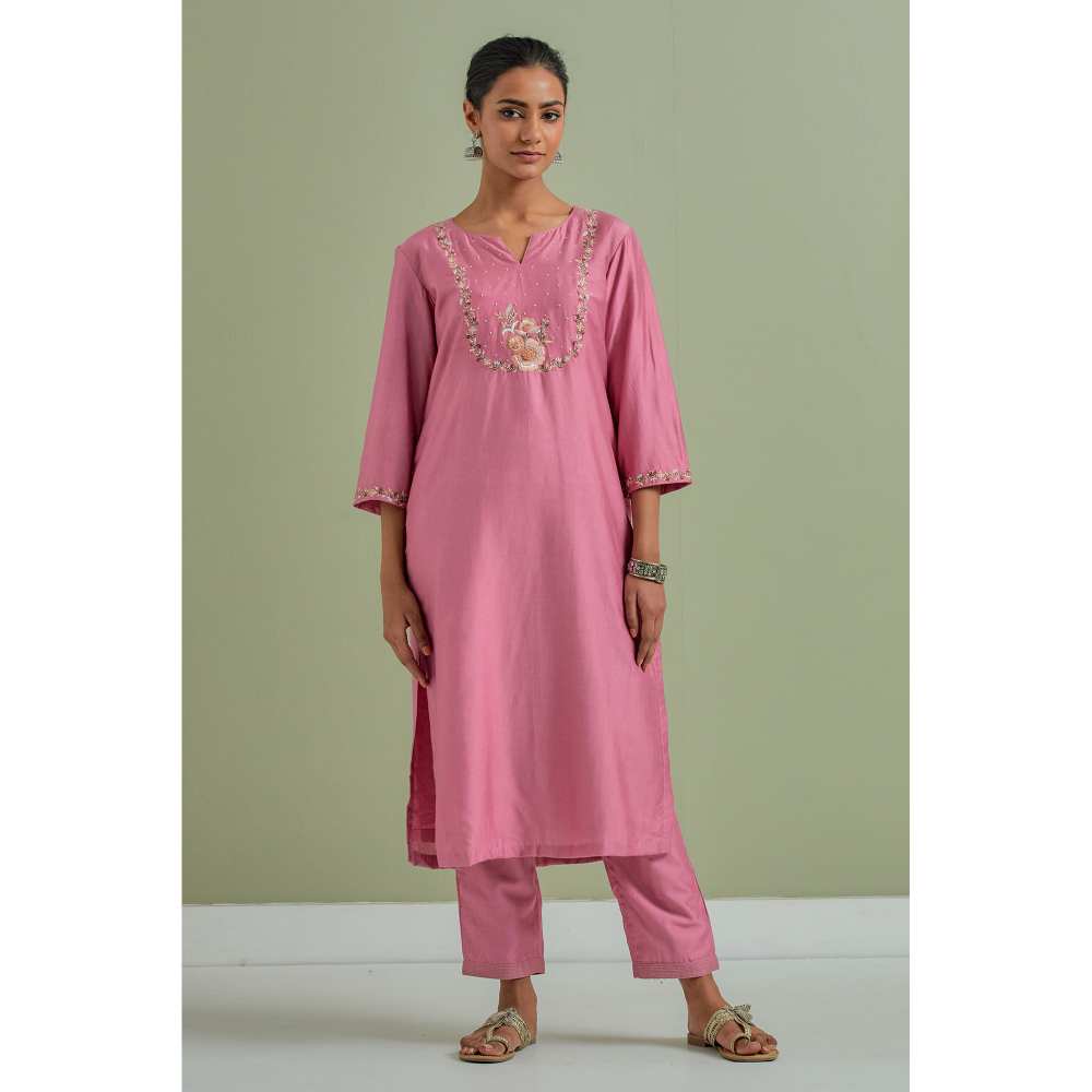 Priya Chaudhary Embroidered Pink Kurtas