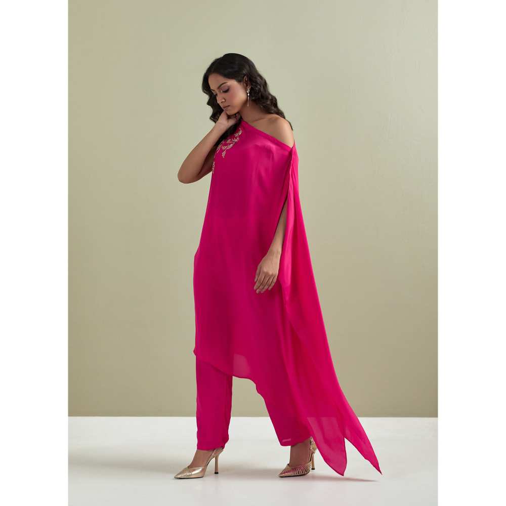 Priya Chaudhary Pink Embroidered Crepe Kurta