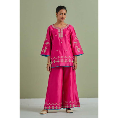 Priya Chaudhary Pink Embroidered Chanderi Silk Kurta