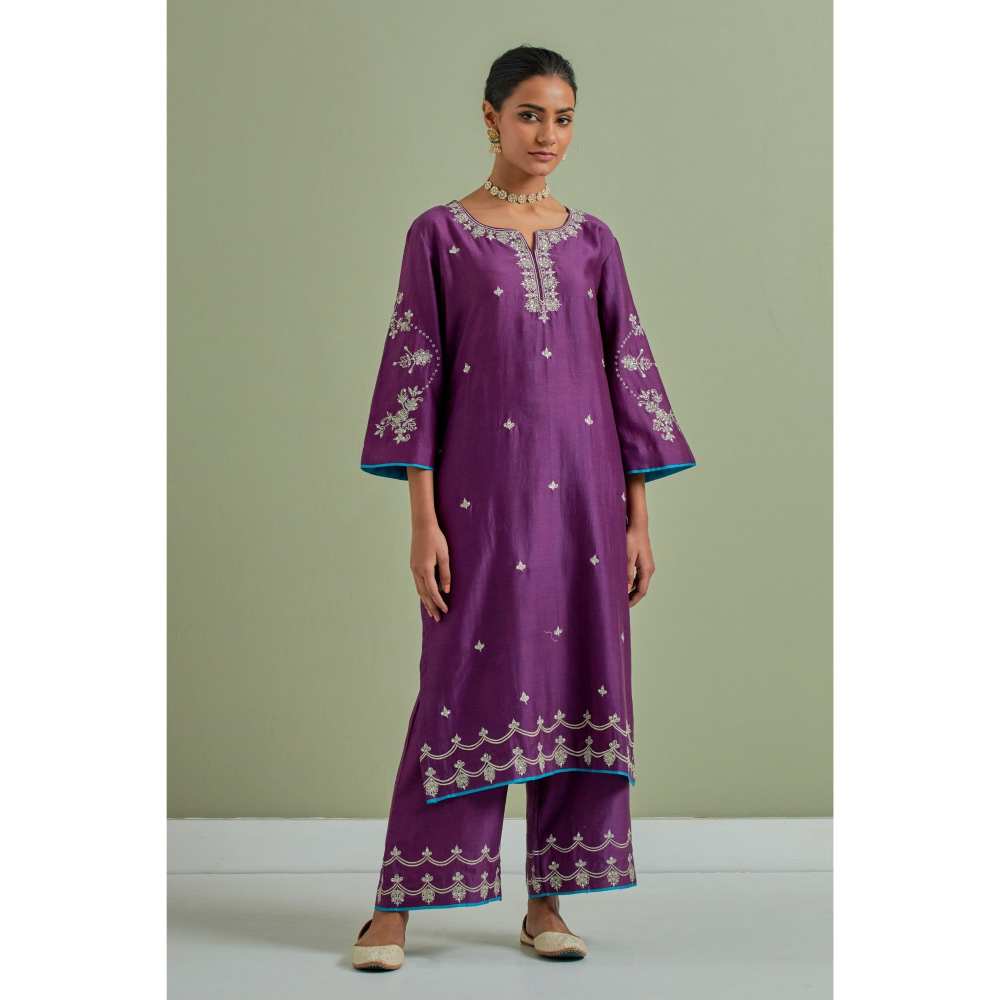 Priya Chaudhary Purple Embroidered Chanderi Silk Kurta