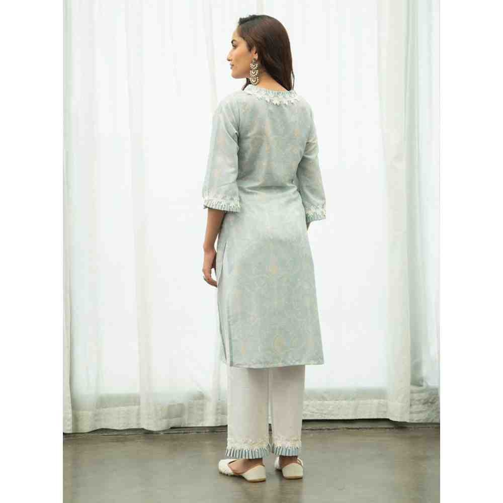 Roze Nazia Pant