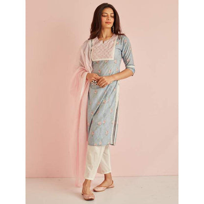 Roze Mahira Pant