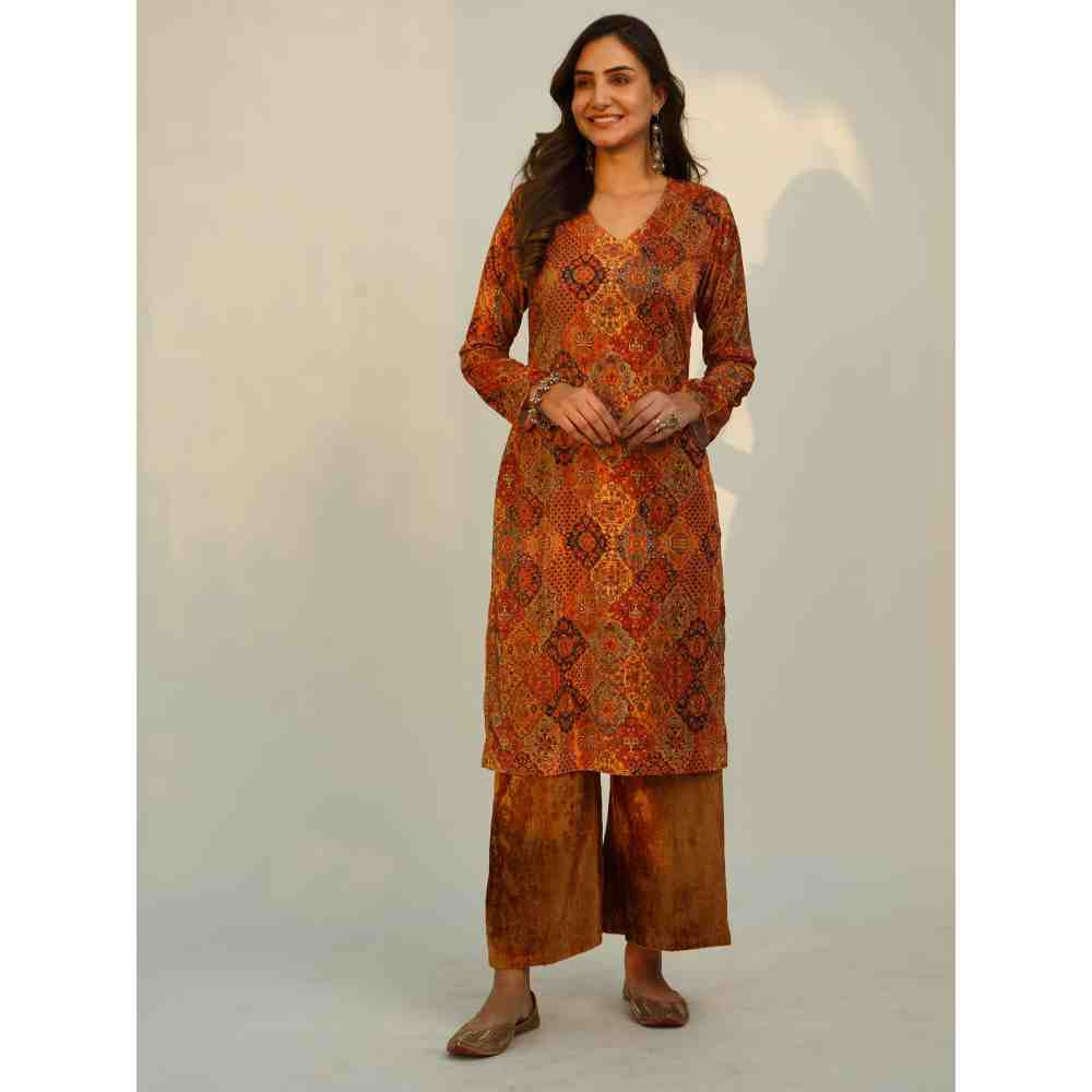 Roze Shiza Velvet Kurta