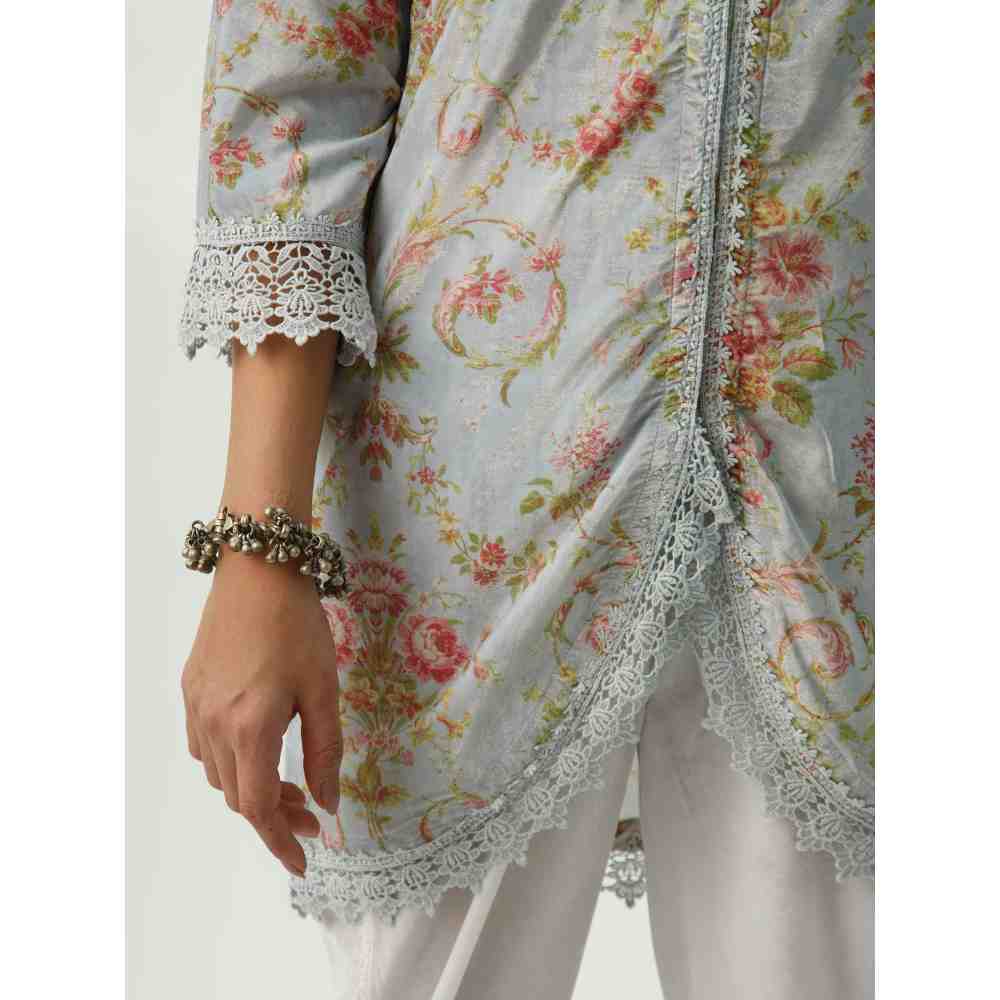 Roze Omaira Blue Velvet Kurta