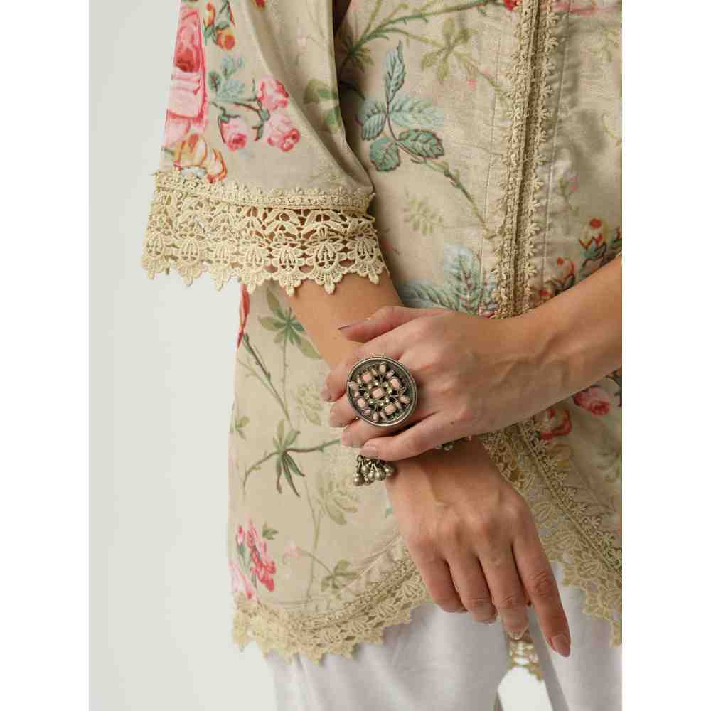 Roze Omaira Beige Velvet Kurta