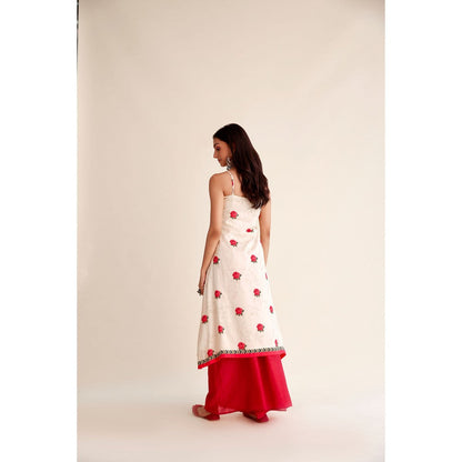 Roze Sufiya Chanderi Sleeveless Kurta (Set of 3)