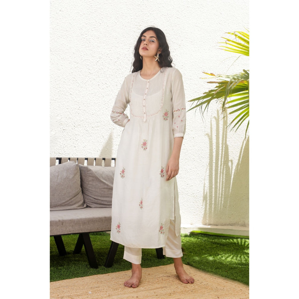 Tatwa Designs Snow White Yoke Pintuck Kurta (Set of 3)