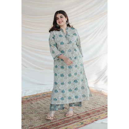 The Indian Ethnic Co. Ajrakh White Cotton Straight Kurta
