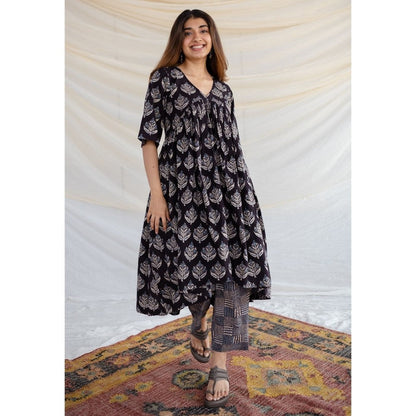 The Indian Ethnic Co. Black Ajrakh Cotton Flared Kurta
