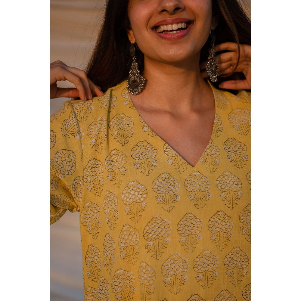 The Indian Ethnic Co. Dabu Slub Cotton A-Line Kurta