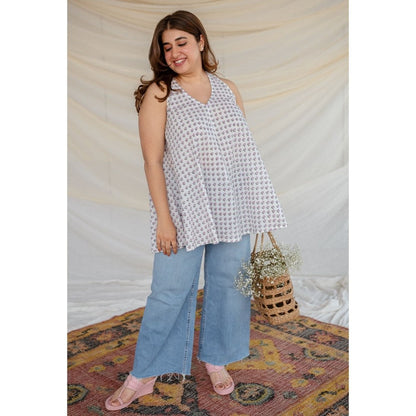The Indian Ethnic Co. White Floral Sanganeri Organic Cotton Top