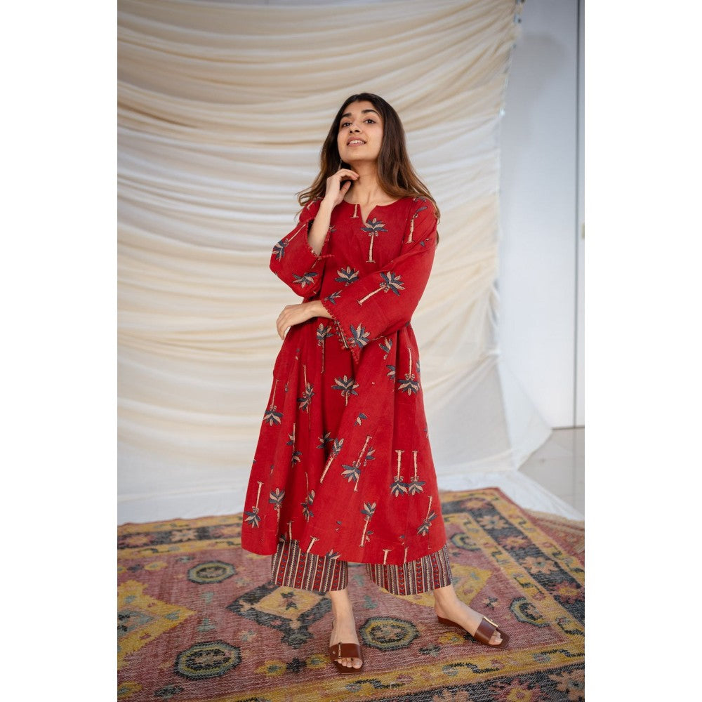 The Indian Ethnic Co. Red Ajrakh Cotton Jhabba Kali Co-ord (Set of 2)