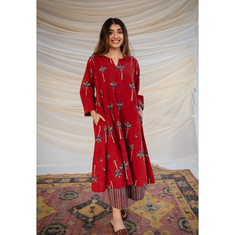 The Indian Ethnic Co. Red Ajrakh Cotton Jhabba Kali Co-ord (Set of 2)