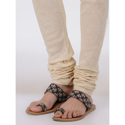 The Indian Ethnic Co. Ivory Elasticated Organic Kala Cotton Churidar