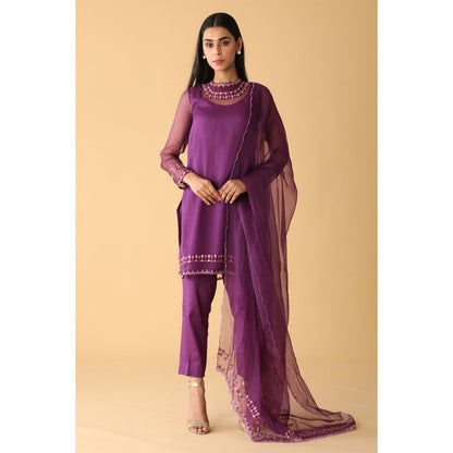 Zeefaa Jewel Embroidered Kurta pant with dupatta Set of 3